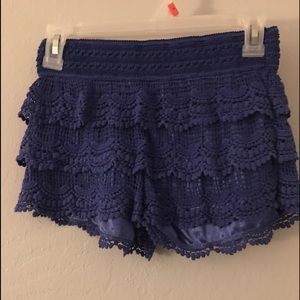 Ruffle shorts